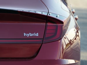 2023 Hyundai SONATA HYBRID SEL